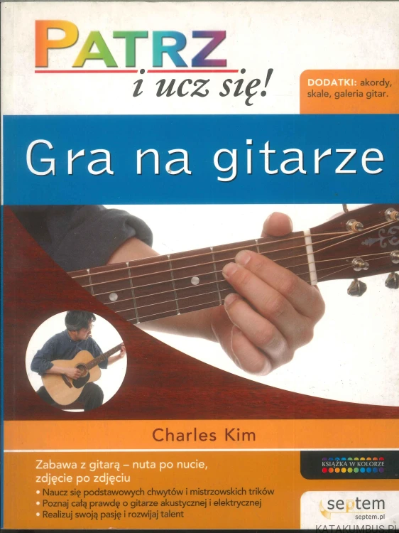 Gra na gitarze. CHARLES KIM